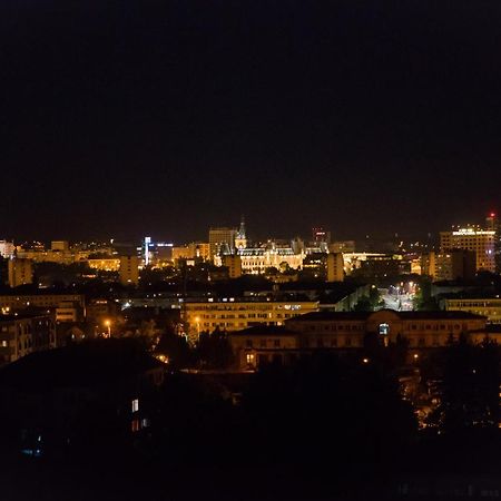 Panorama View Apartment 2Km To Palas Iasi Ngoại thất bức ảnh