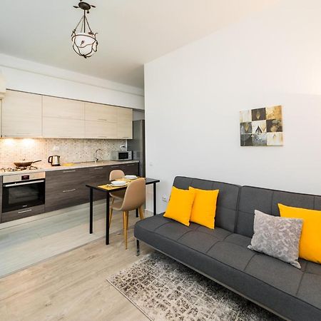 Panorama View Apartment 2Km To Palas Iasi Ngoại thất bức ảnh
